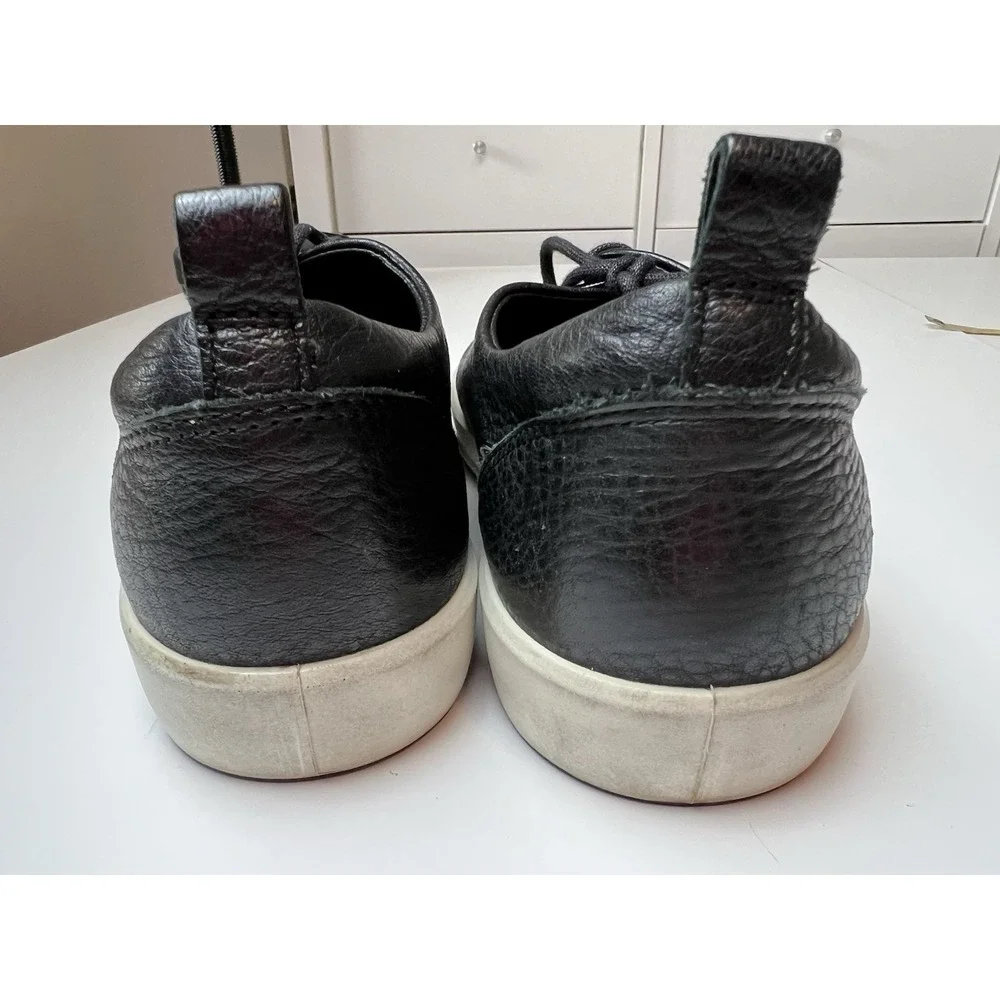 ECCO Women's Soft Leather  Sneaker  Black Size 9 US / 40 EU Extra Width